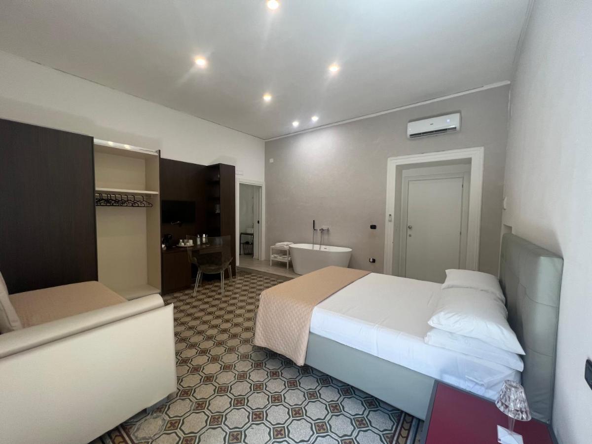 La Piazza Suite Naples Extérieur photo
